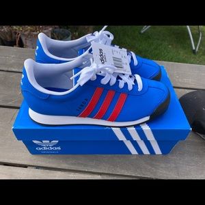 NEW Adidas SAMOA J Sneakers Size 6 - Blue with Red Stripes